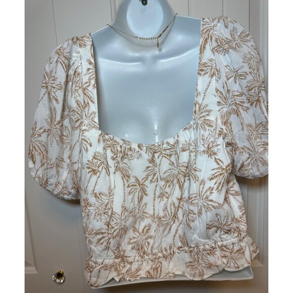 3 for $15 1. STATE Bon Voyage Etched Palm Cropped Blouse, Large - Picture 5 of 9